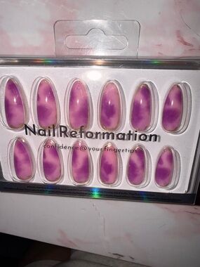 Nail Reformation Purple Marble with Gold Tips Press-On Nails